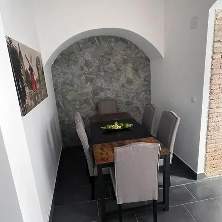 Moderna Casa En El Casco Historico De Sagunto